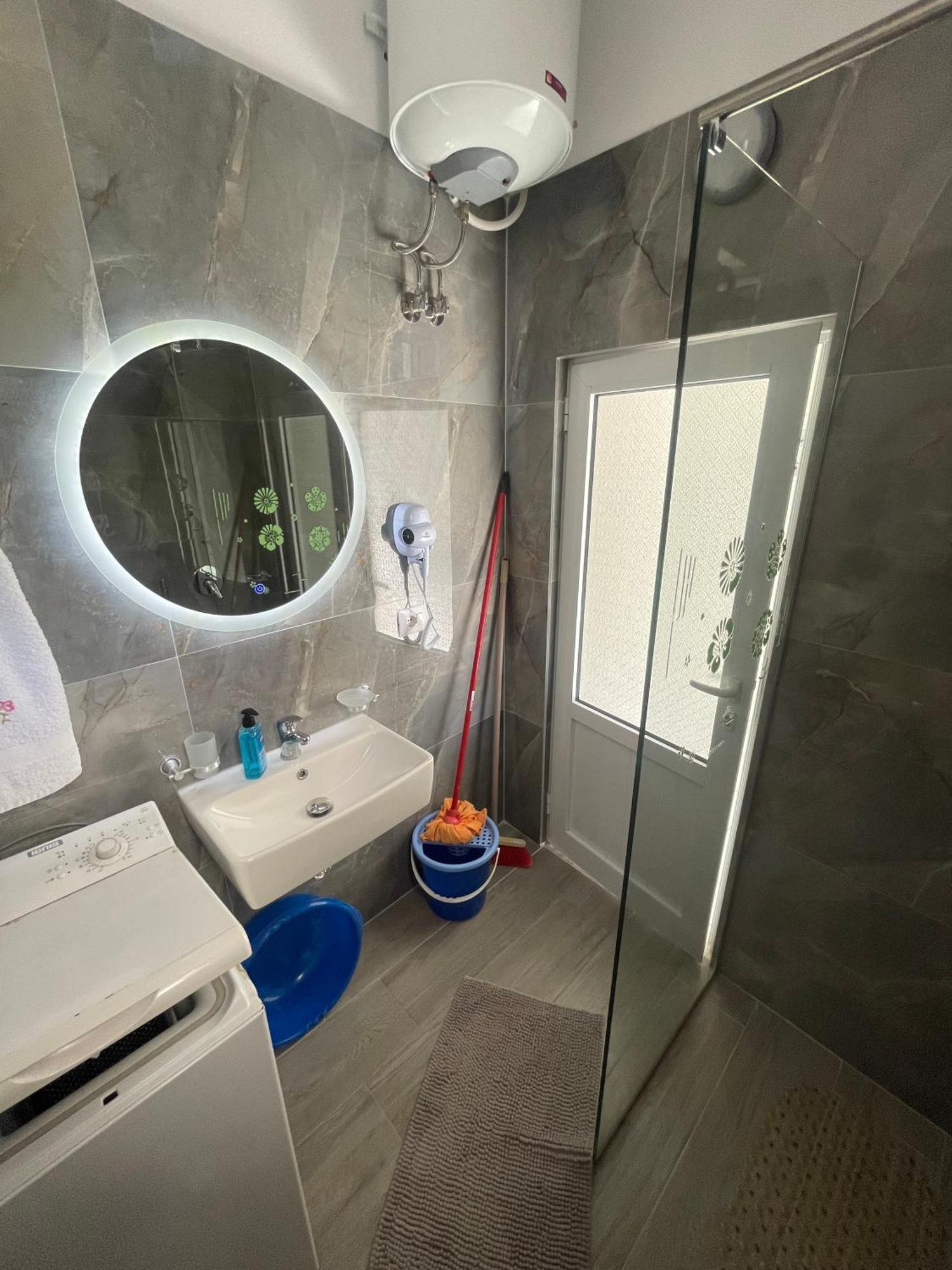 Sunflower Apartments Sarandë Buitenkant foto